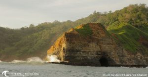 exploration-cave-swimming-nicaragua