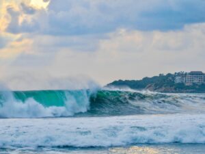 Big surf in Puerto Escondido, one of the best surf spots in Central America