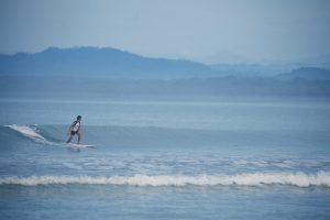 best-month-beginner-surf-costa-rica
