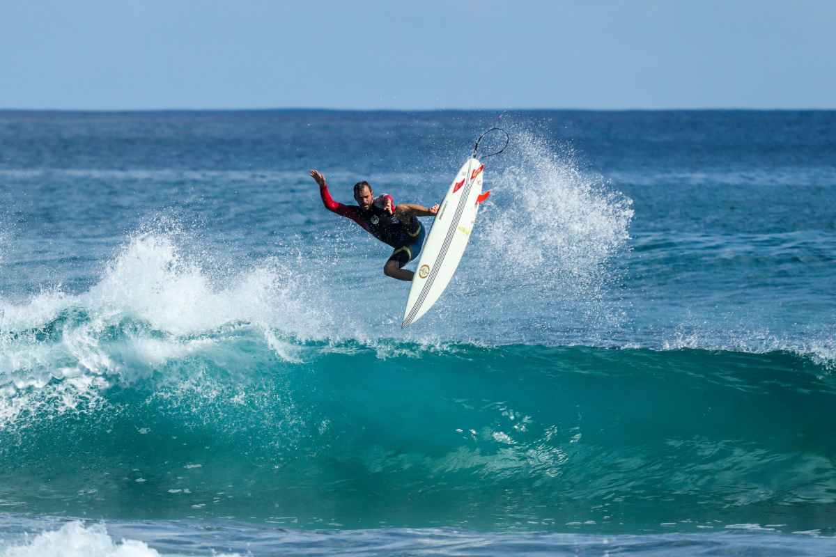 Aussie surfers sense golden opportunity