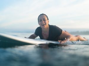 beginner-surfer-stoked