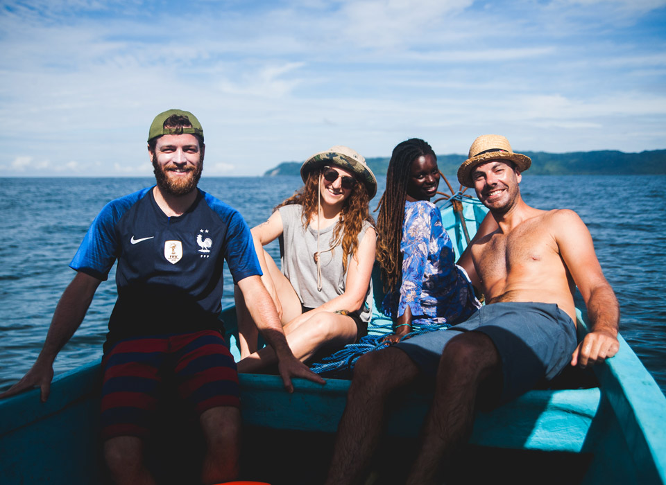 boat-trip-surf-costa-rica