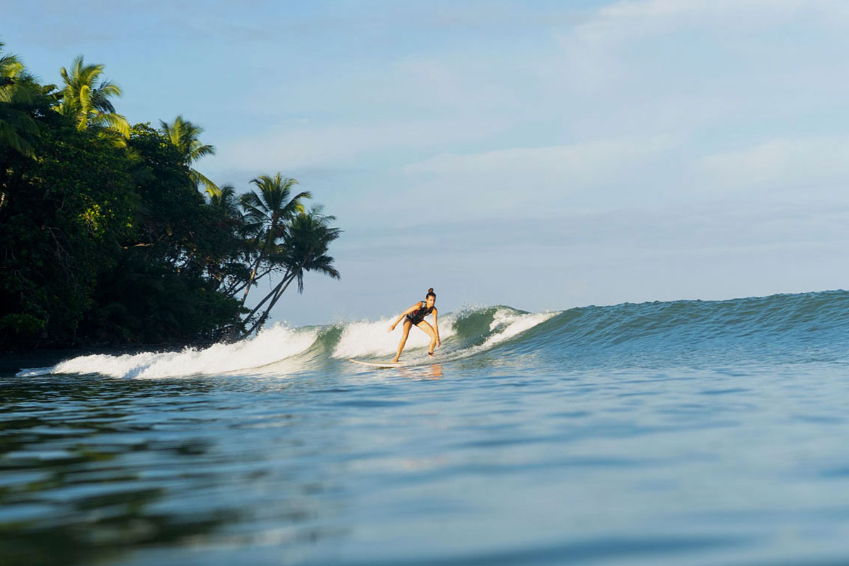 10 tips for female surfers