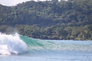 Left wave breaking during the Costa Rica green season